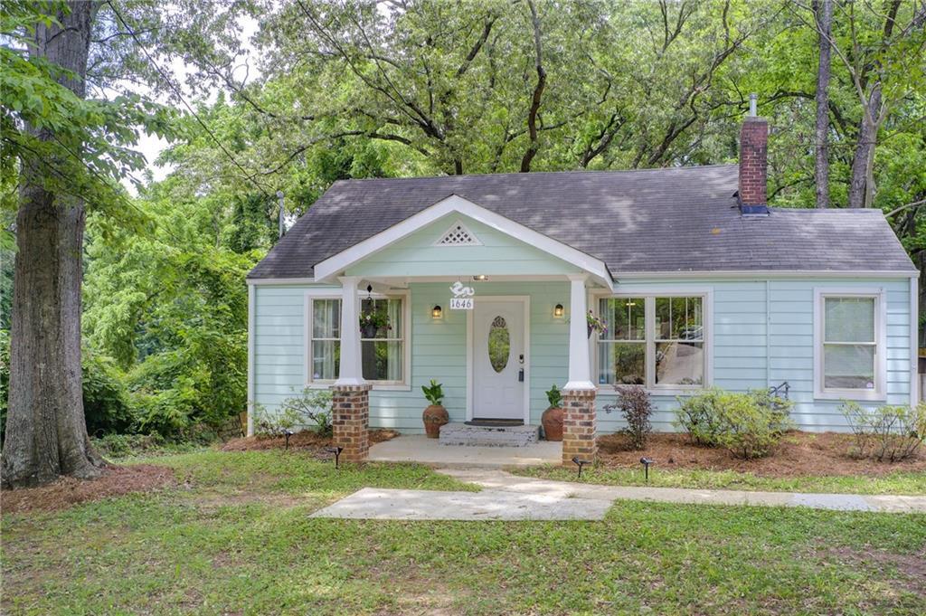 Primary Photo - 1646 Flat Shoals Way SE