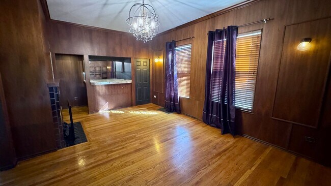 Foto del edificio - Timeless Two-Story Home with Modern Comforts & Private Pool