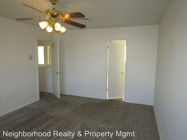 Building Photo - 12500 Campana Dr