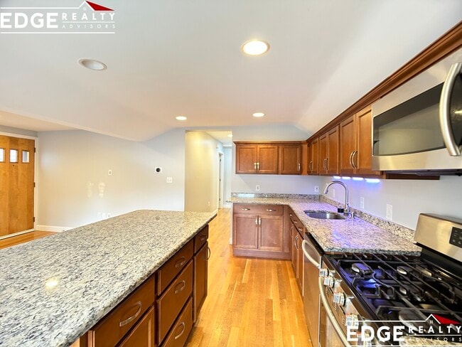 Photo - 171A Lexington St Apartment
