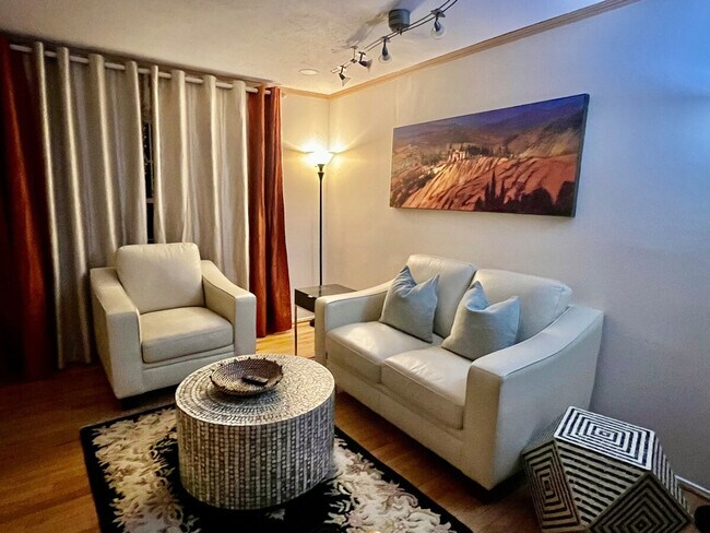 Foto del edificio - 12001 State Rte 5320