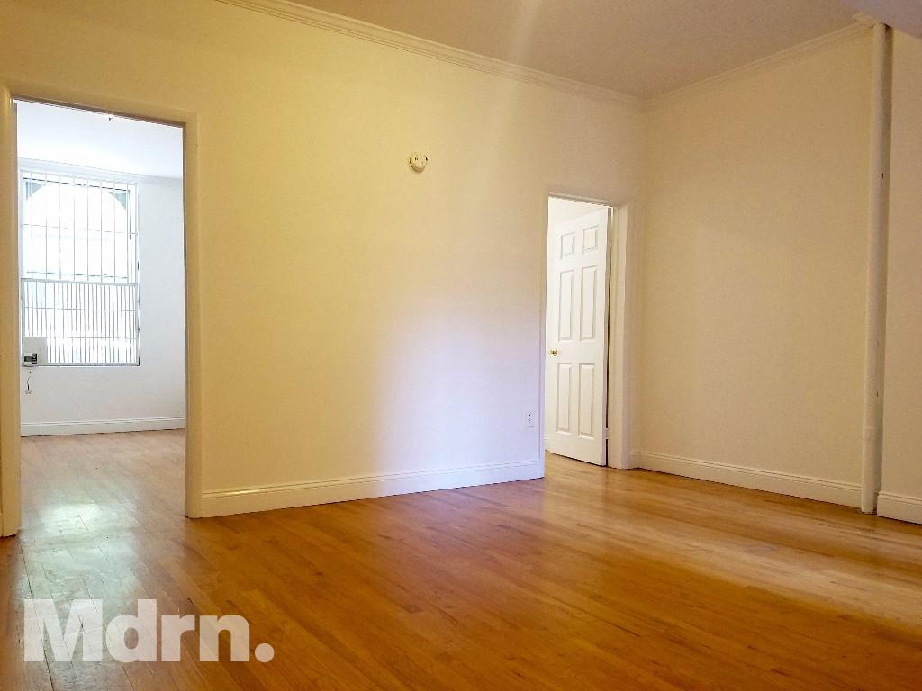 Primary Photo - 208 W 140th St
