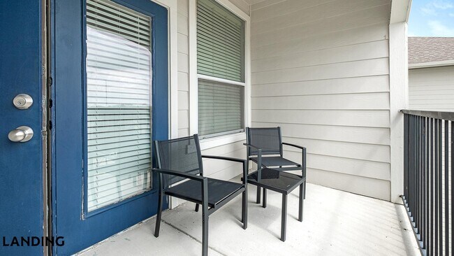Foto del edificio - 15330 Liberty River Dr