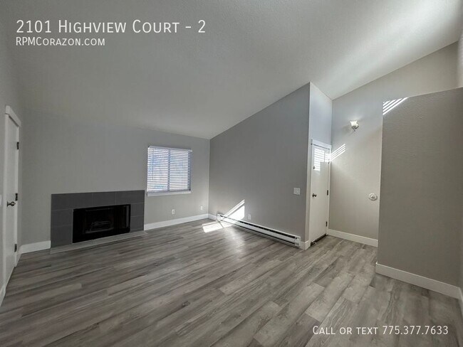 Foto del edificio - 2101 Highview Ct
