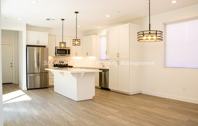 Foto del edificio - AVAILABLE JULY - Modern Style Home SLO Home - 3 Bedroom / 2.5 Bathroom