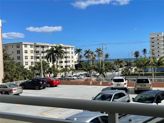 Foto del edificio - 1600 S Ocean Dr