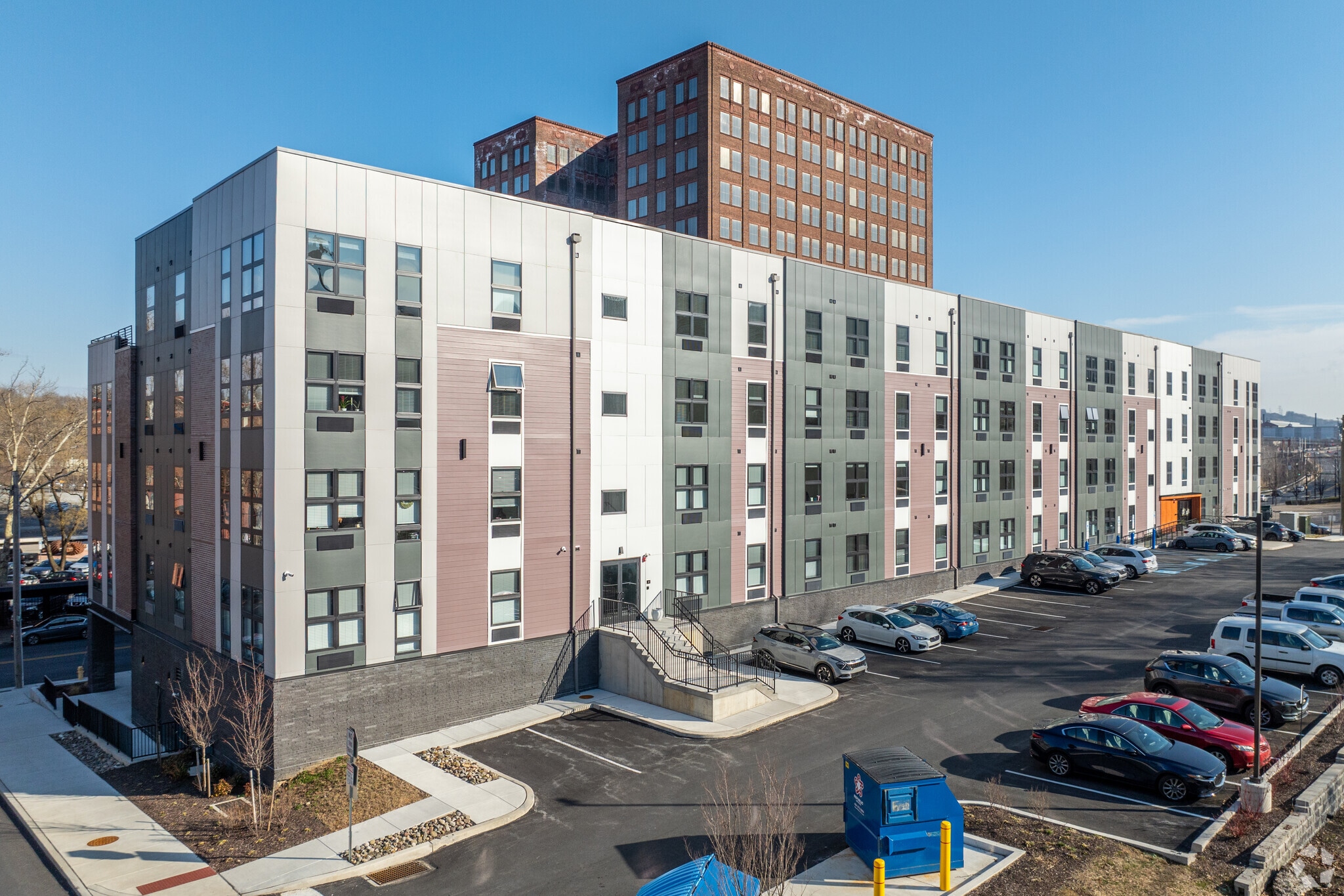 Six 10 Flats photo 4