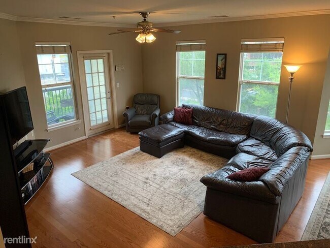 Building Photo - 2 br, 2 bath Condo - 815 Branch Drive