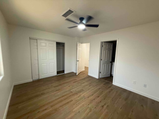 Foto del edificio - 2702 E Juniper Ave