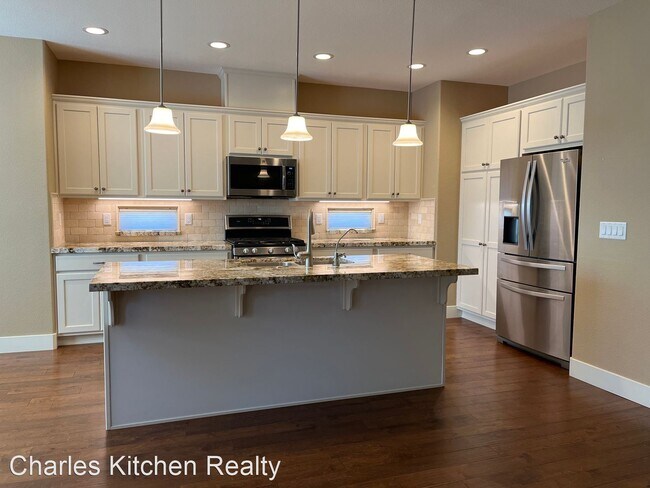Building Photo - 3 br, 2 bath House - 3003 Sarratea Dr.