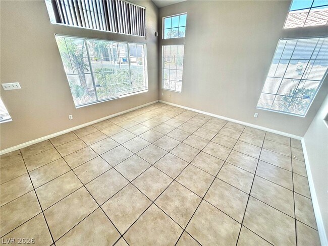Building Photo - 2514 Quail Canyon Ave