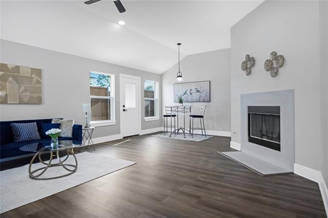 Building Photo - 1433 Norwood Dr