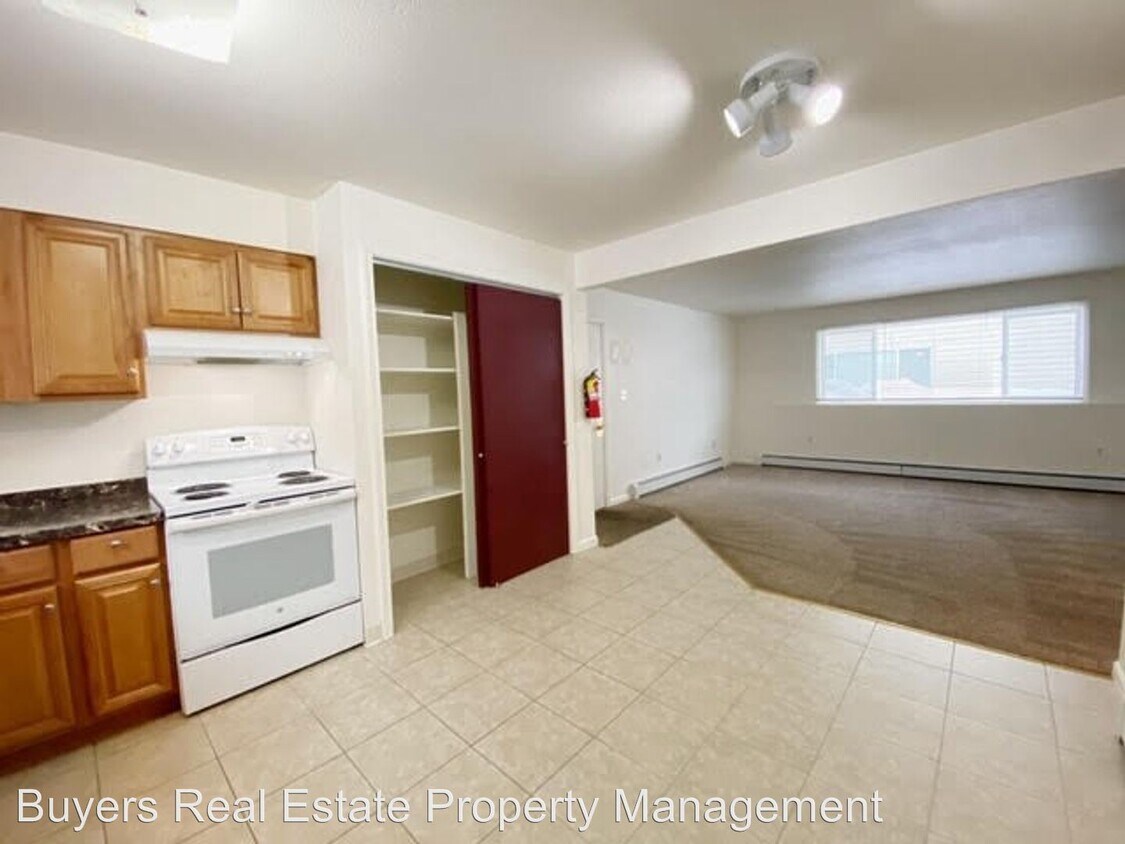 Primary Photo - 933 E 46th Ct