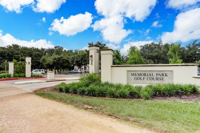 Photo - 5810 Venice St House