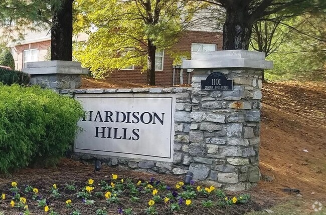 Hardison Hills Senior Living Apartments for Rent - Franklin, TN - 3 ...