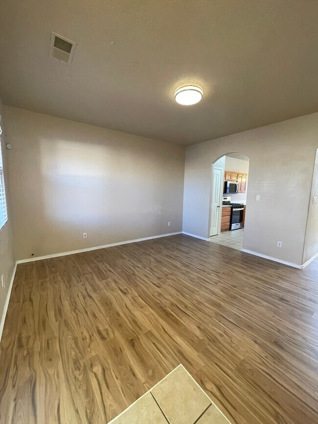 Foto del edificio - 919 Molten Pl NW