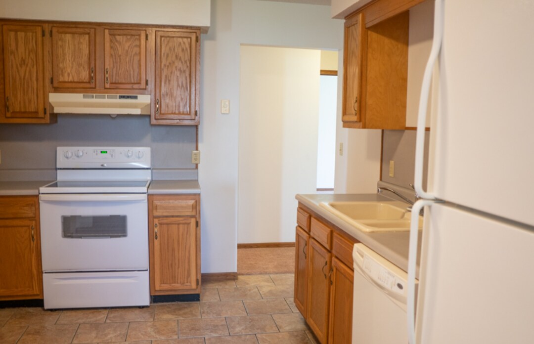 Building Photo - 1455 Northbrook Dr
