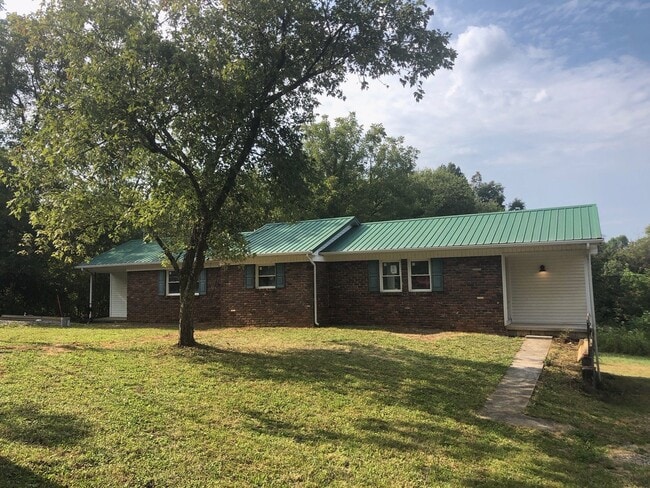 Building Photo - 6205 Darby Dr