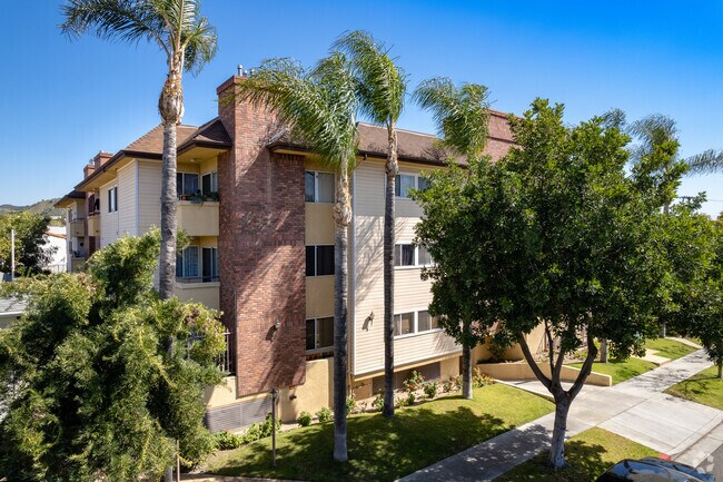 Foto del edificio - 318 N Adams St