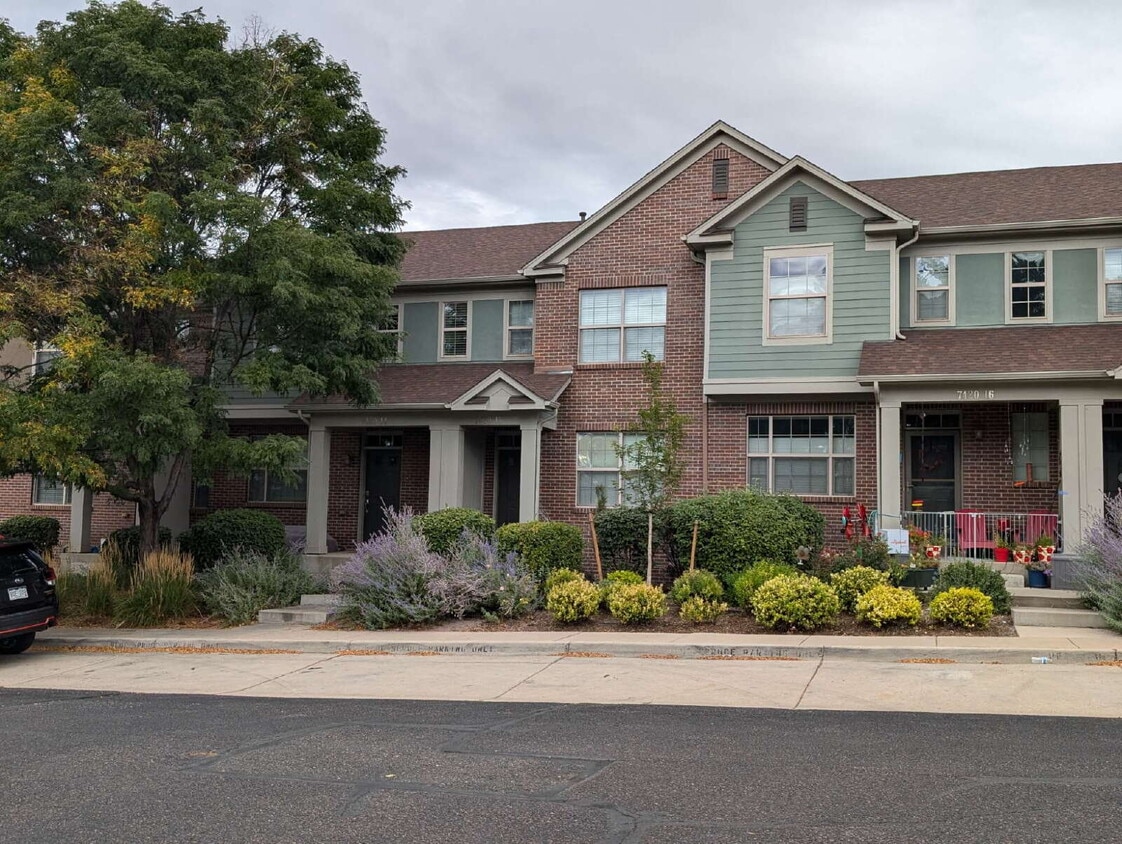 Photo - 7420 E 8th Pl (Denver, CO)
