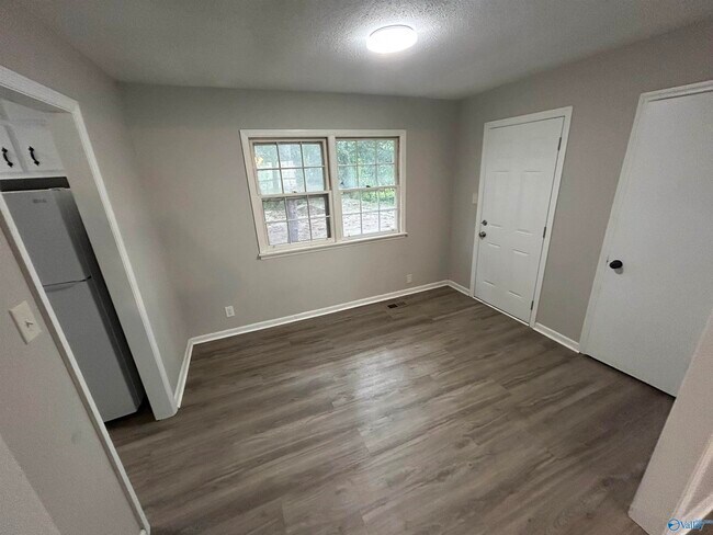 Foto del edificio - 3304 Pulaski Pike NW