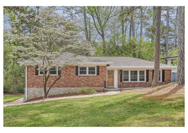 Got a Lot of Furniture - We Got a Lot of House - I am in LOVE with this Property! - Got a Lot of Furniture - We Got a Lot of House - I am in LOVE with this Property!