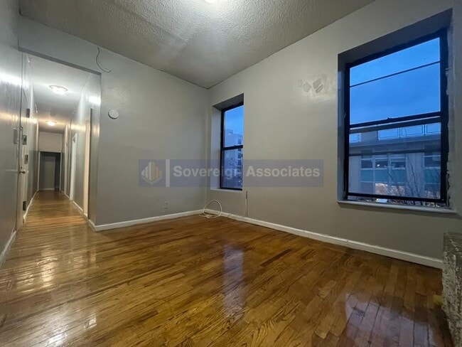 Building Photo - 301 W 141st St