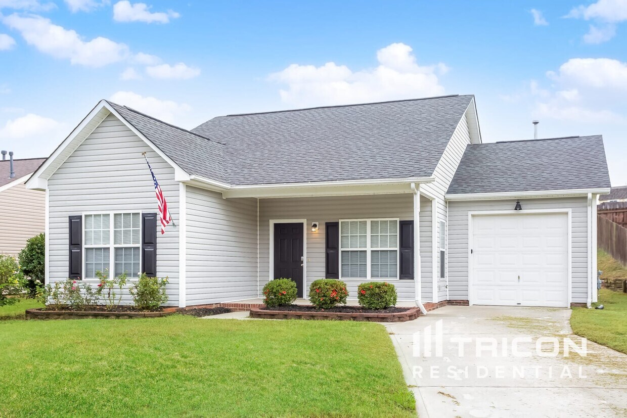 Foto principal - 2667 Captains Watch Rd NE