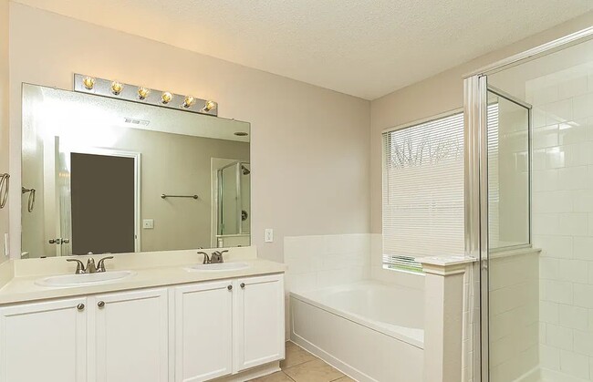 Building Photo - 4605 Napa Valley Dr