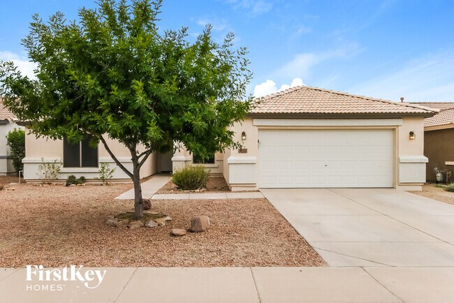 The Cottages at Castlegate Apartments for Rent with a Yard - San Tan ...