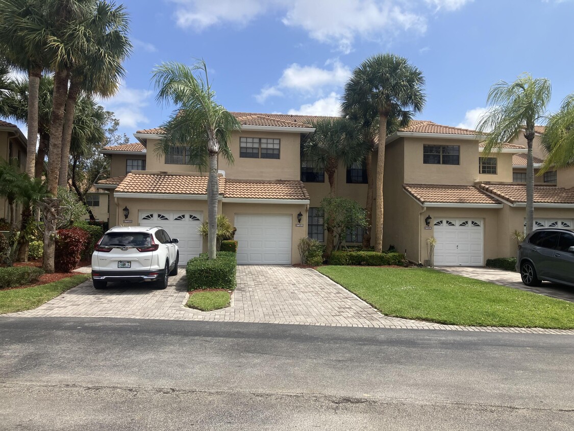 Foto principal - 6738 Montego Bay Blvd