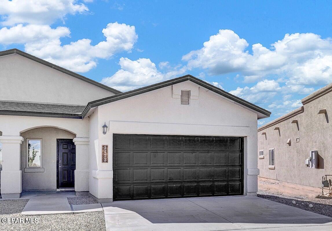 Foto principal - 3473 Dana Grey Dr