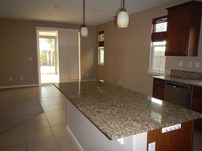 Building Photo - 3386 Rainhill Loop, Roseville, CA 95747