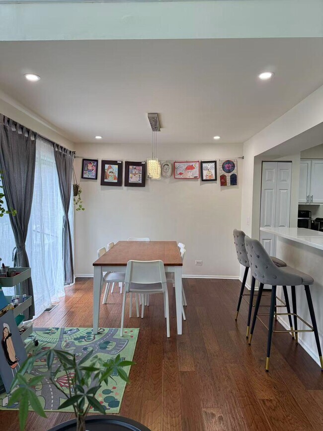 Foto del edificio - 2353 County Farm Ln