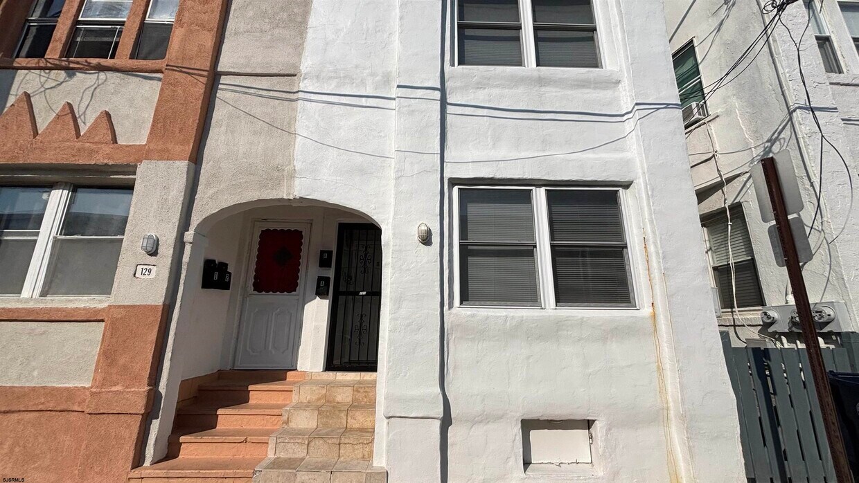 Foto principal - 131 South Wilson Avenue