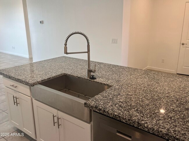 Foto del edificio - 19915 W Badgett Ln