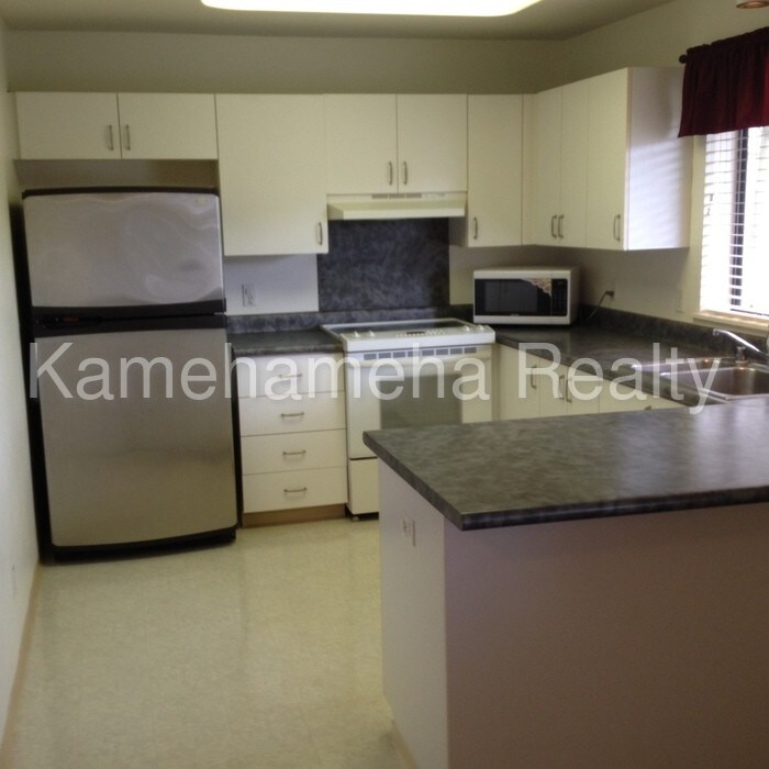 Primary Photo - Royal Kunia - 3 bedroom 2 bath 2 car garage