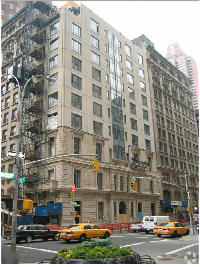 Foto del edificio - 50 Madison Ave