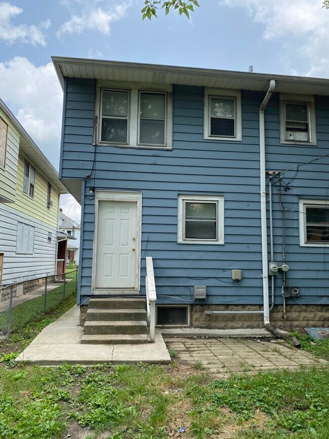 Building Photo - 116 N Euclid Ave