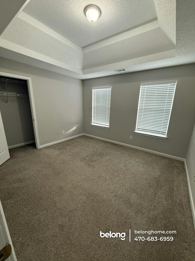 Building Photo - 1439 Alice Ave