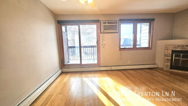 Foto del edificio - 4300 Trenton Ln N