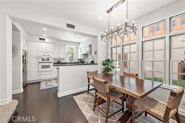 Building Photo - 2606 Bungalow Pl