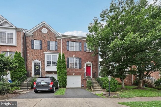 Building Photo - 6310 Cullen Pl