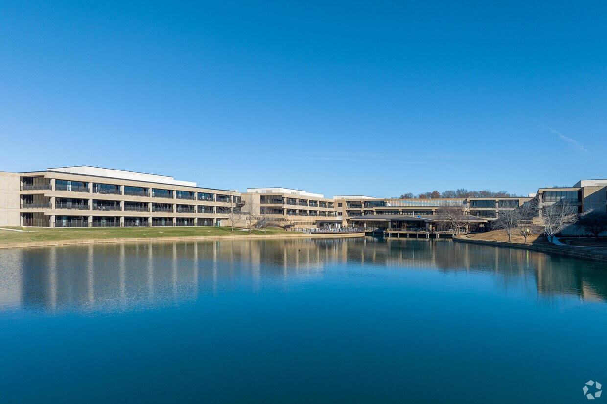 The Residences at Tesson Ridge Apartments in Saint Louis, MO