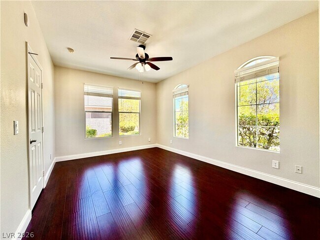 Foto del edificio - 3347 Chesterbrook Ct