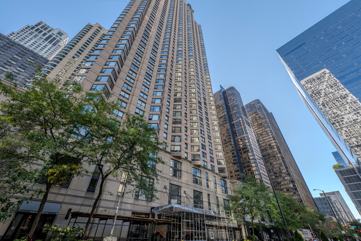 Foto principal - 401 E Ontario St