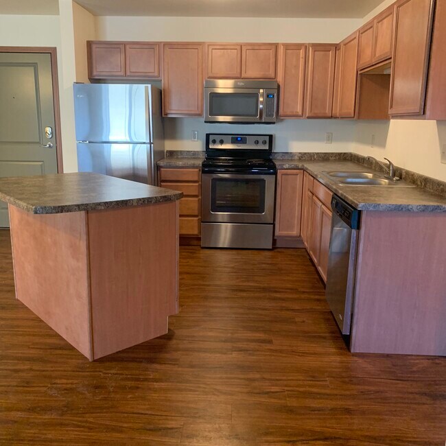 Foto del edificio - Town Square Residential Suites