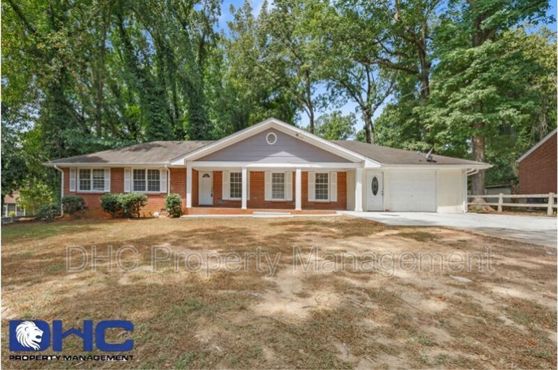 Primary Photo - 710 N Hairston Rd