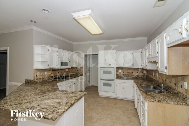Building Photo - 1737 Meadow River Cove