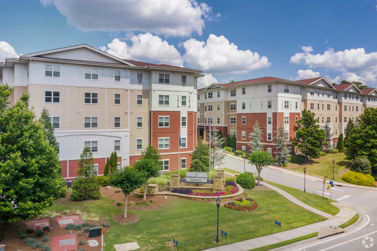 Campus Crossings Briarcliff - Campus Crossings Briarcliff